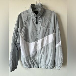 NIKE Windbreaker Small